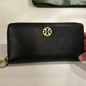Tory Burch Continental Wallet